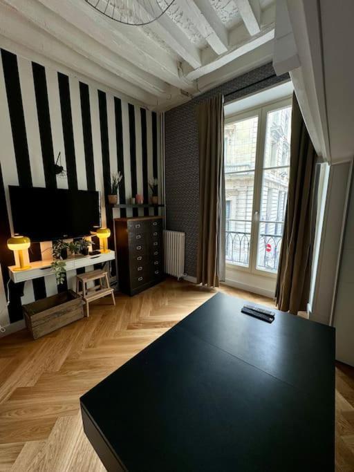 Appartement Au Coeur De Paryż Zewnętrze zdjęcie